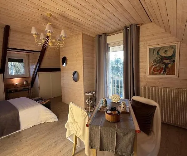 La Criniere D'or Raffinee Pour Parenthese De Douceur En Normandie